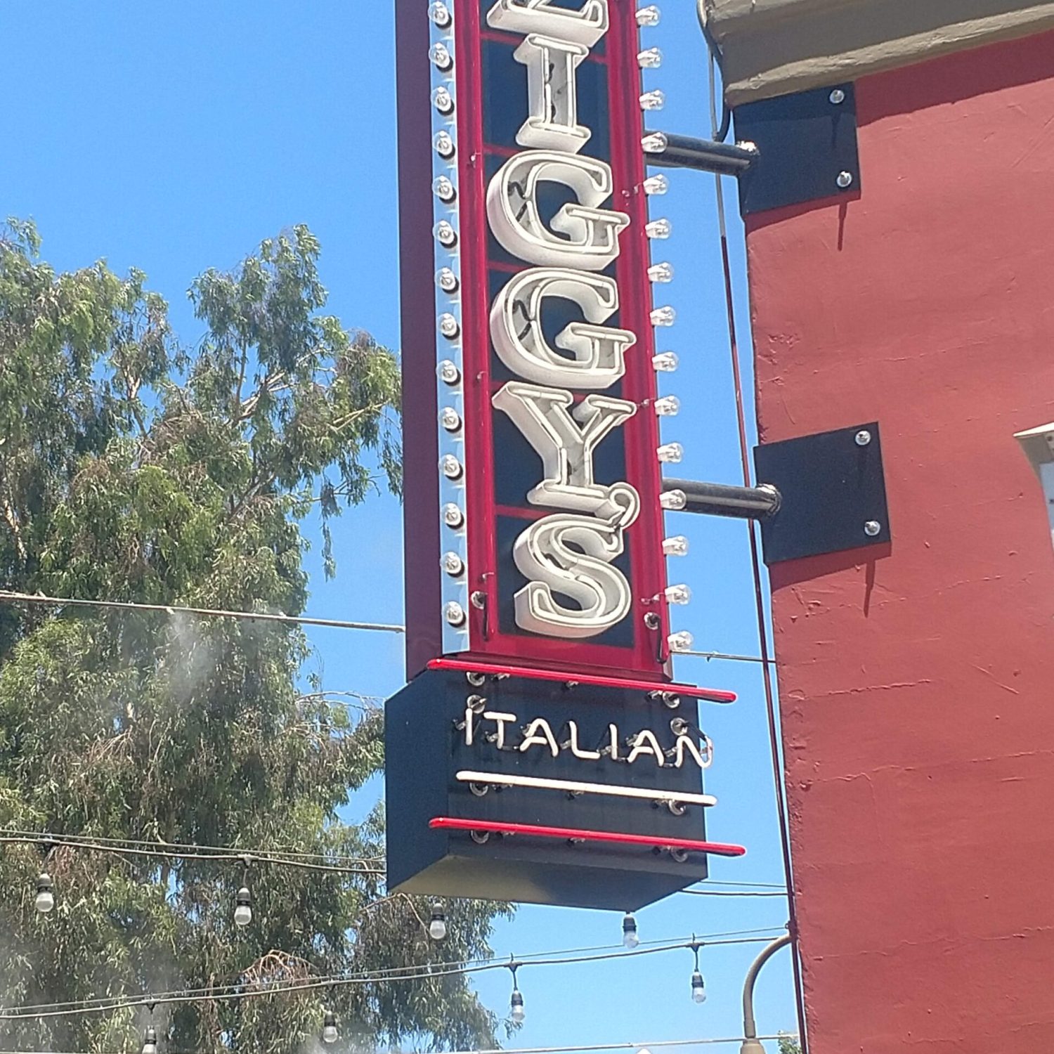 IMG_20180622_115403204_BURST000_COVER_TOP